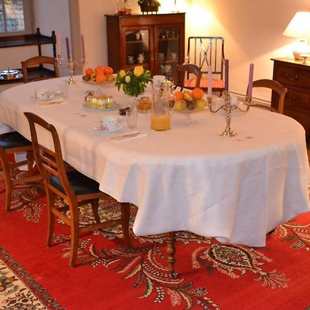 Rouillac  Le Petit Logis Bed & Breakfast エクステリア 写真