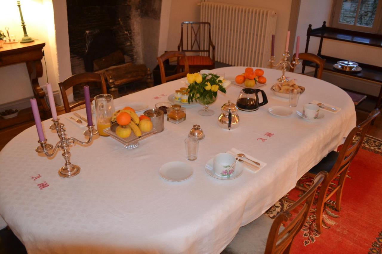 Rouillac  Le Petit Logis Bed & Breakfast エクステリア 写真